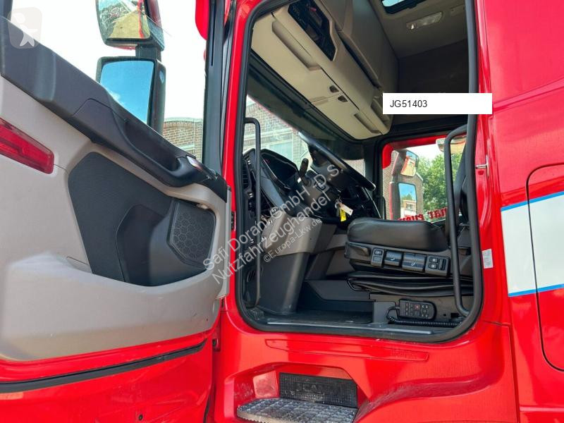 جرار Scania PK58002 TEC7