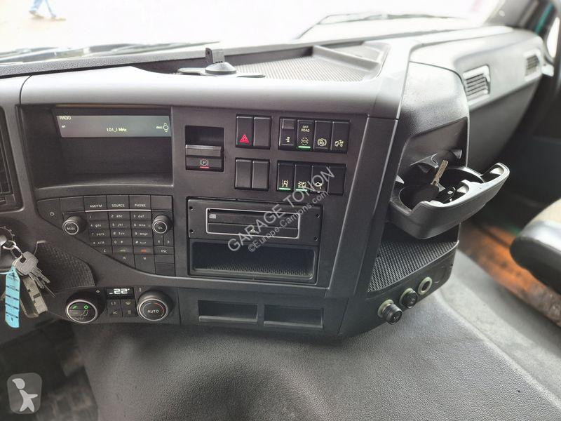 جرار Volvo 450