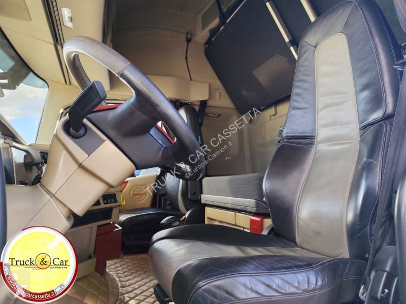 جرار Volvo