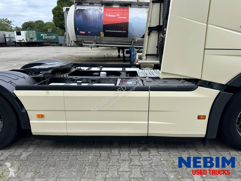 جرار Volvo FH460 4X2 Globetrotter TC - FULL AIR...