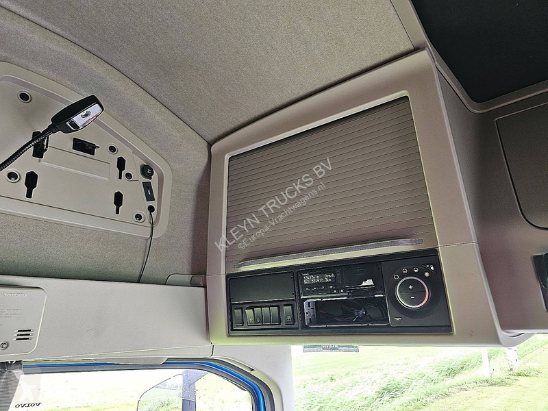 جرار Volvo 460 5 2X TANK VEB+ IPC