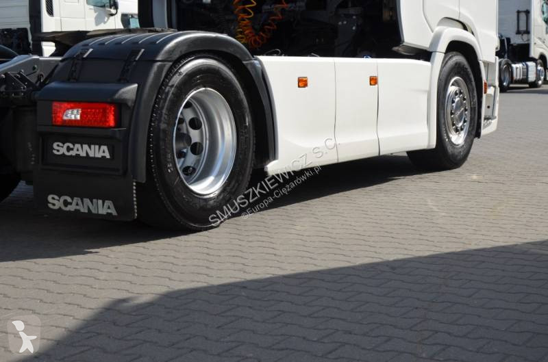 جرار Scania