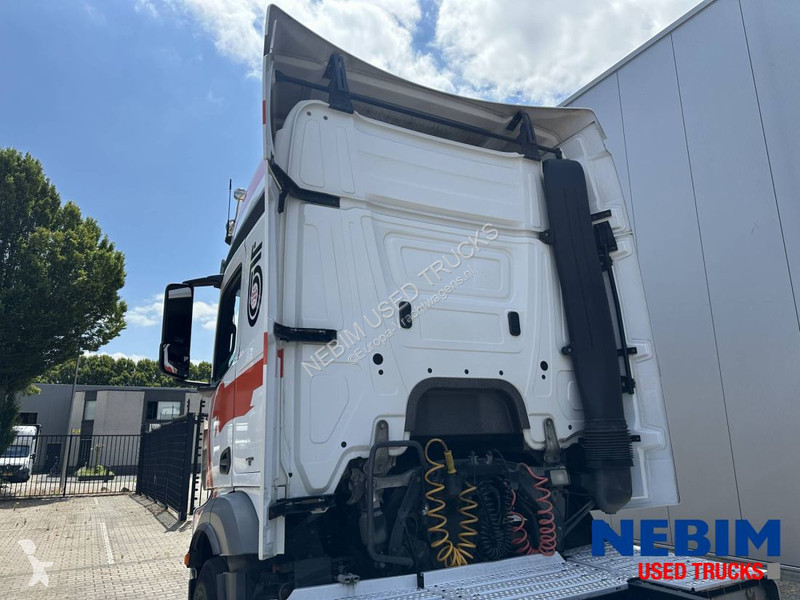 Traktor Mercedes 1832 4x2 - 782.174km