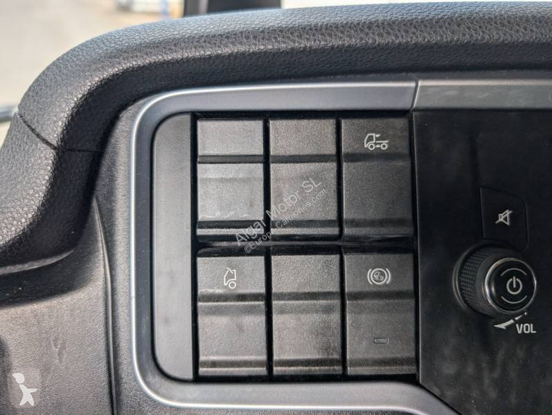 Iveco  tractor unit