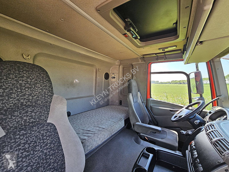 جرار DAF 75310
