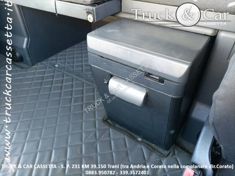 Iveco  tractor unit