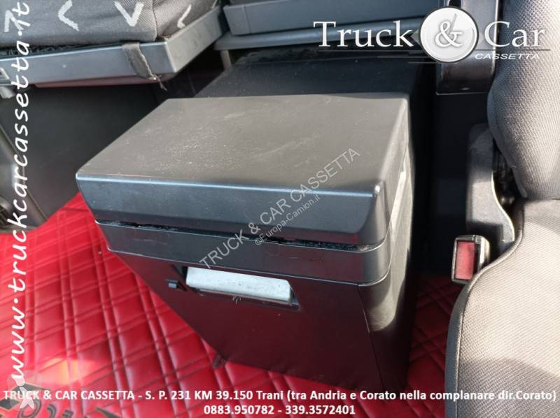 Iveco  tractor unit