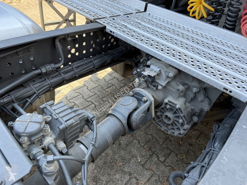 Traktor Mercedes 1832 4x2 - 644.765 Km