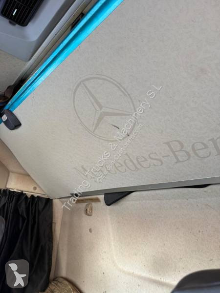 جرار Mercedes