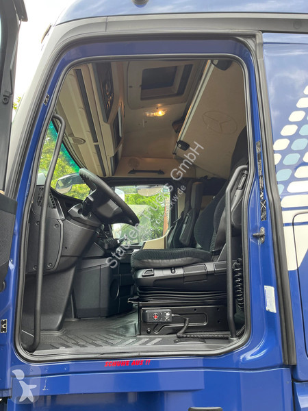 Tracteur Mercedes 1845 Volumen-SZM, Mega,...