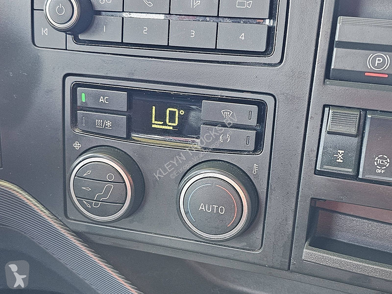 جرار Volvo 500 Globetrotter