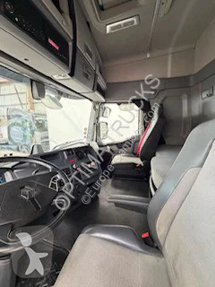 جرار Renault T480