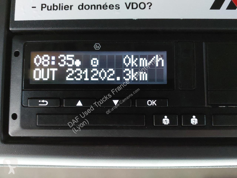 جرار DAF XFn  FT 4X2