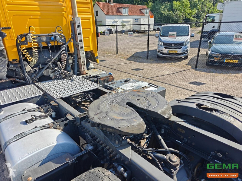 جرار Volvo 420 4x2 GlobeTrotter Euro5 -...