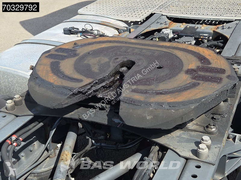 جرار DAF XF  4X2 SSC 1275L Tanks ACC