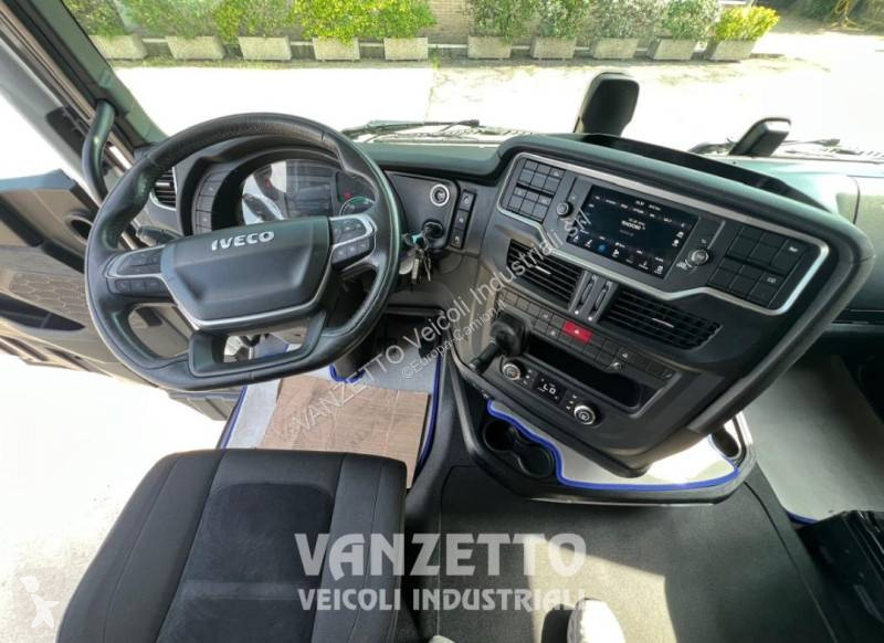 جرار Iveco