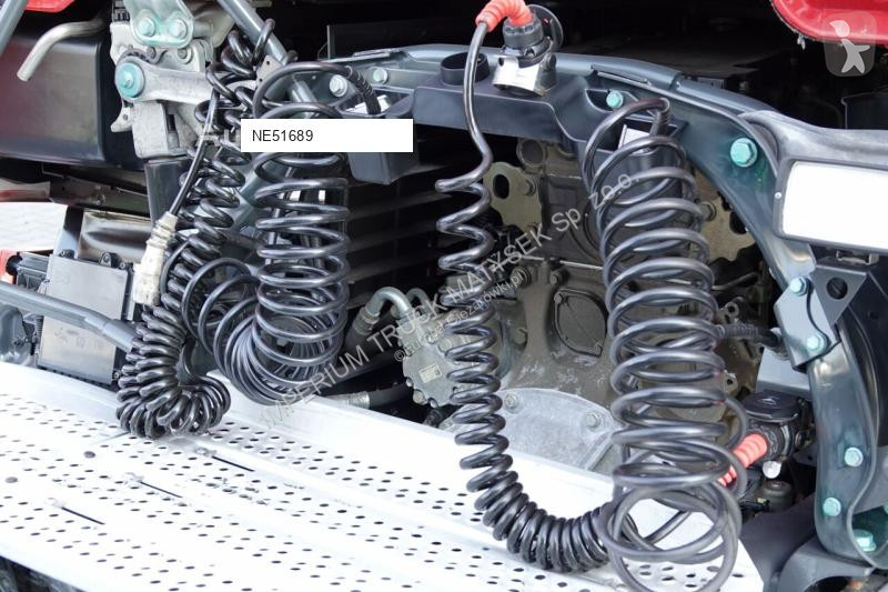 Влекач Mercedes ACTROS 1845