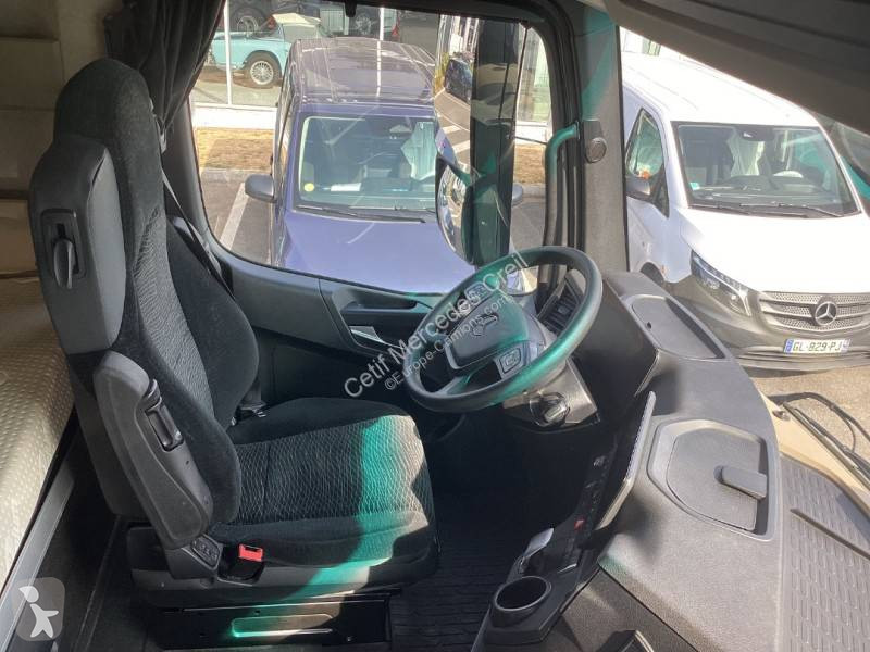 جرار Mercedes