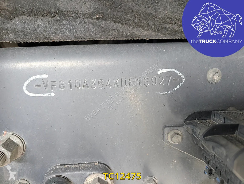 جرار Renault T 520