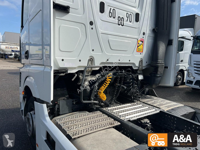 جرار Mercedes ACTROS 1845
