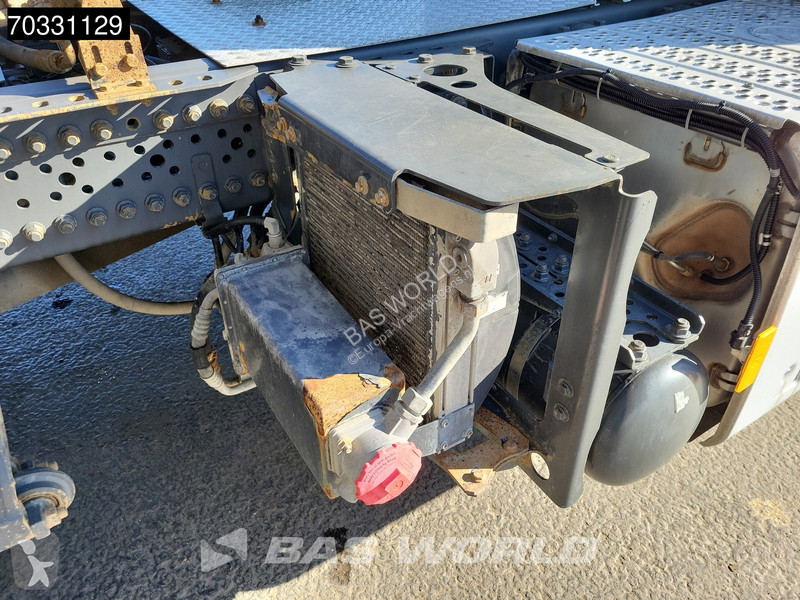 جرار Mercedes 1851 4X4 StreamSpace 4X4...