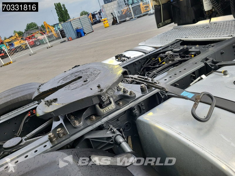Trekker DAF XF  4X2 SC 2x Tanks ACC