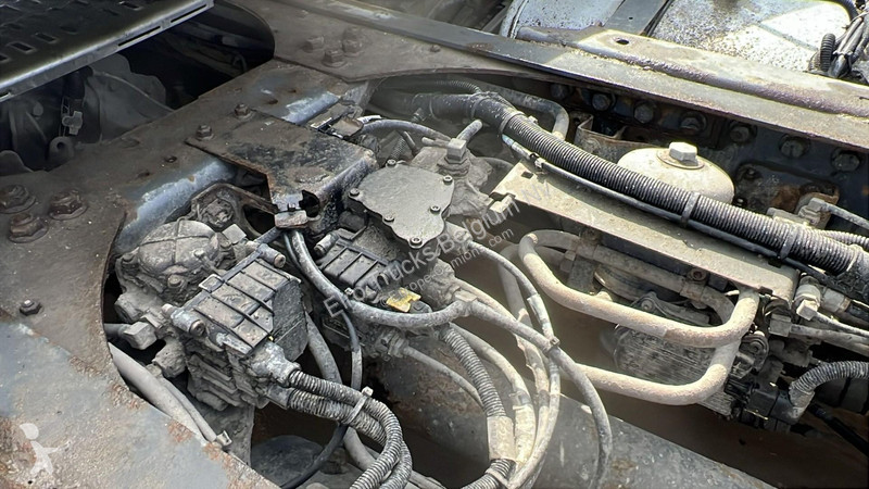 جرار DAF (BOITE MANUELLE / MANUAL GEARBOX)