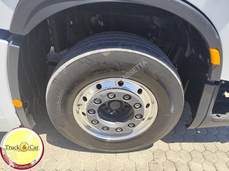 جرار Iveco