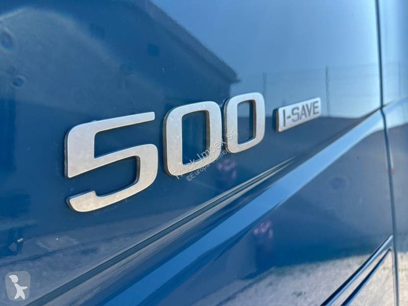 جرار Volvo
