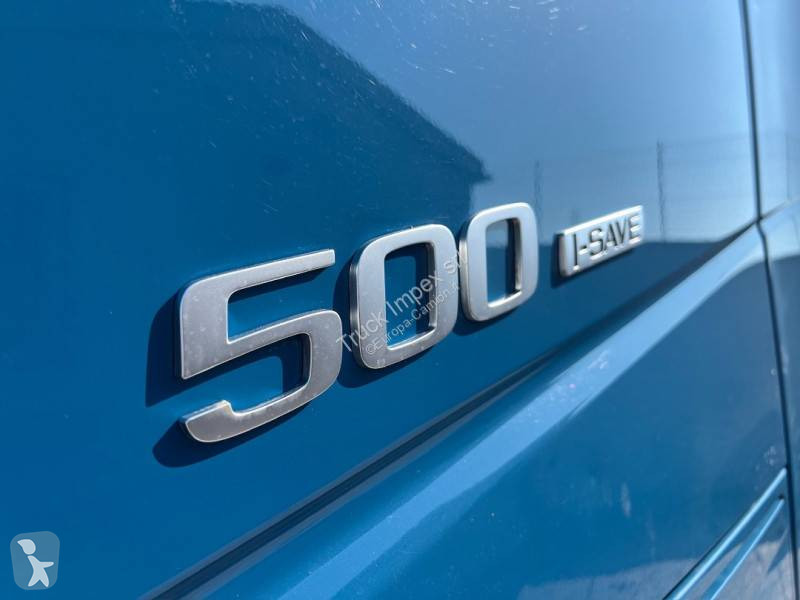 جرار Volvo