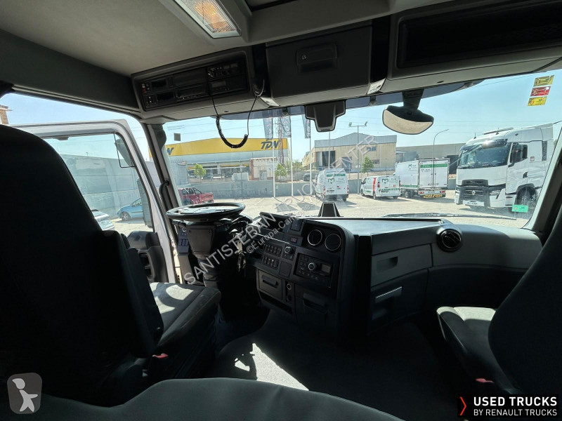 جرار Renault