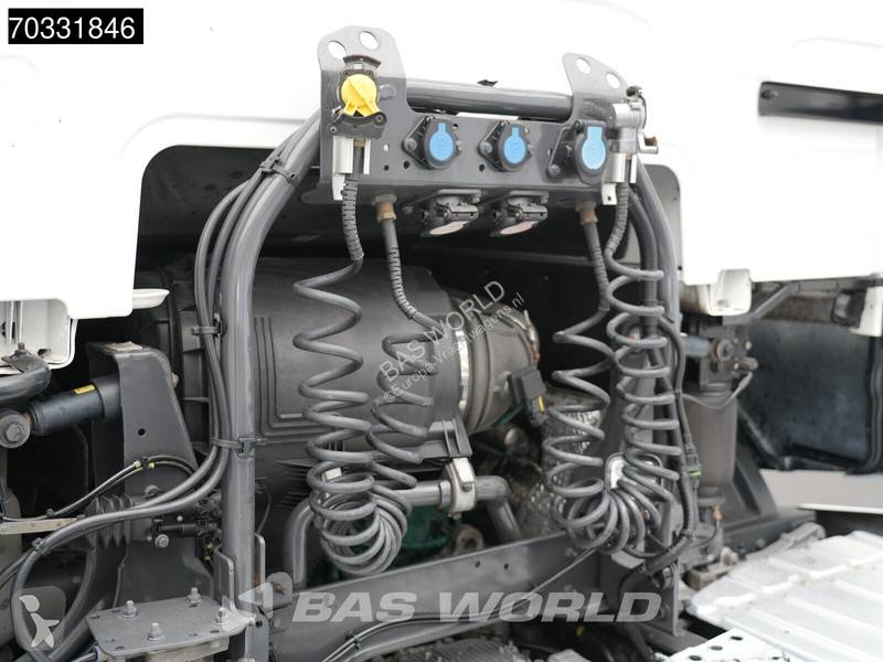 جرار Volvo 500 4X2 XL 2xTanks I-ParkCool ACC