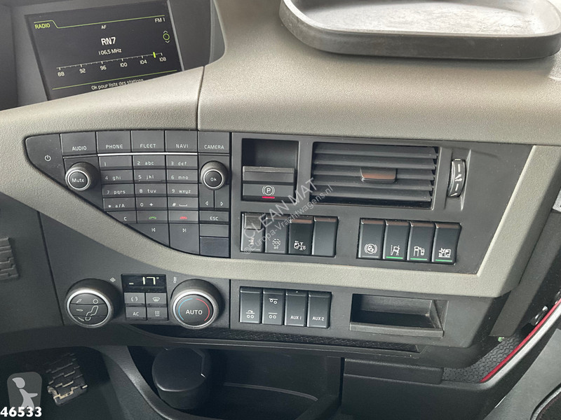 جرار Volvo 6x2 VEB+