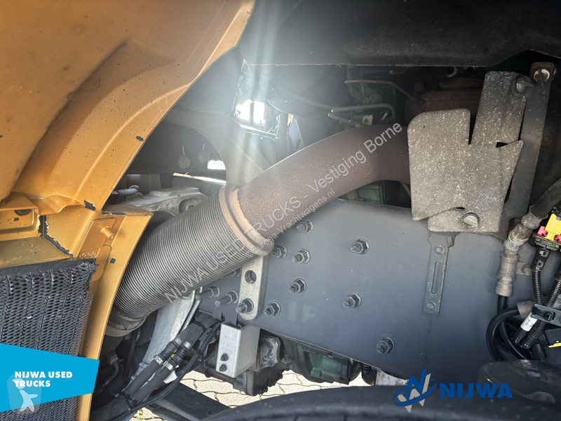 جرار Volvo 500 6x4 Schuifschotel + Xenon
