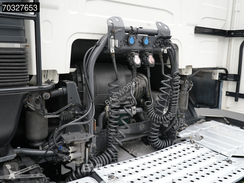 جرار Volvo FH 460 4X2 XL 2xTanks VEB+...