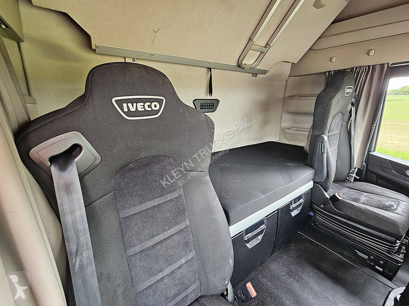 جرار Iveco AS440S49