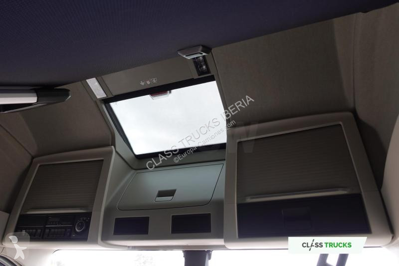 جرار Volvo 500 Globetrotter XL