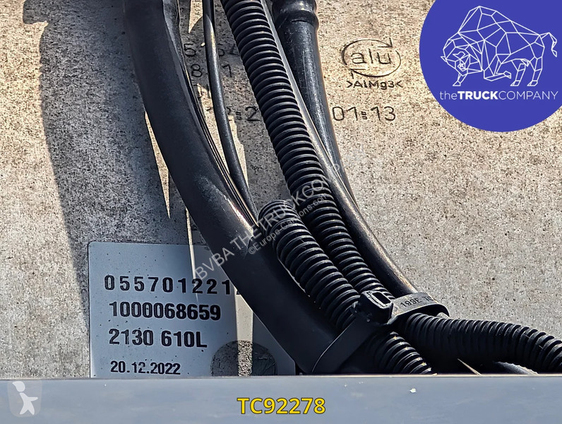 جرار Volvo 500