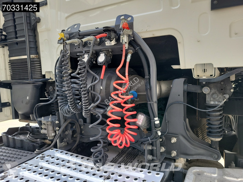 جرار Volvo 500 4X2 VEB+ 2xTanks I-ParkCool