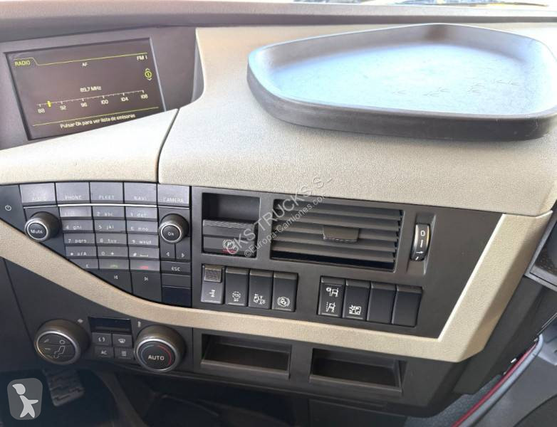 جرار Volvo