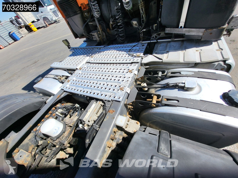 جرار Volvo 6X2 Globe Lift+Lenk Retarder...