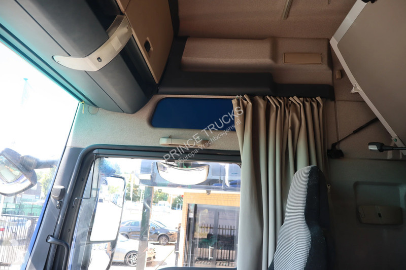 جرار MAN 26.500 * RETARDER * 6X2 *