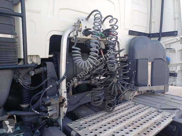 جرار Volvo