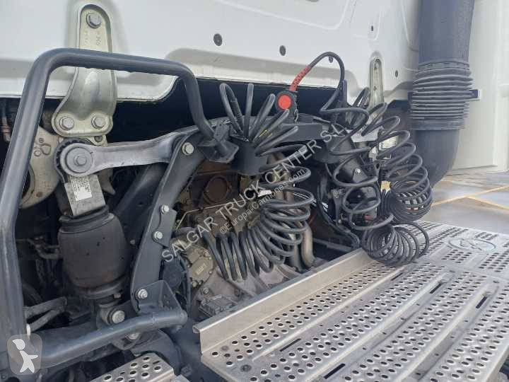 Traktor Mercedes
