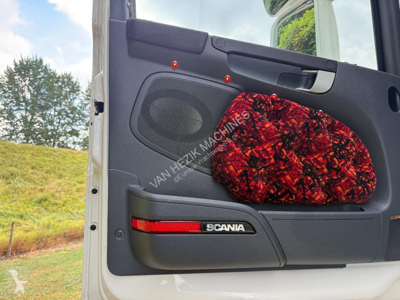 Cap tractor Scania 580 6x2 full air  retarder...