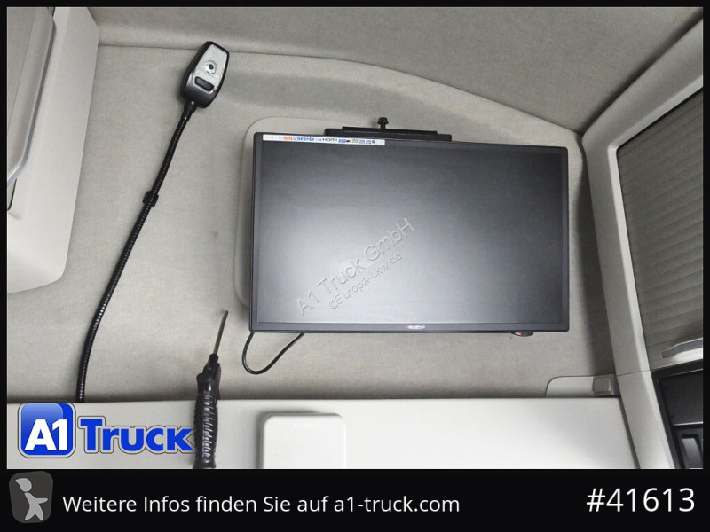 Влекач Volvo FH 540 4x4H X-Trac Navi TV Leder...