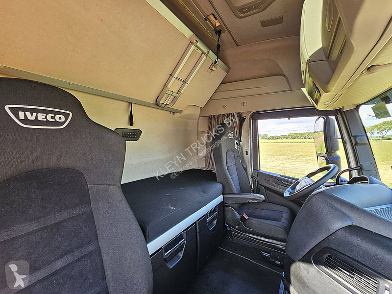 جرار Iveco AS440S49