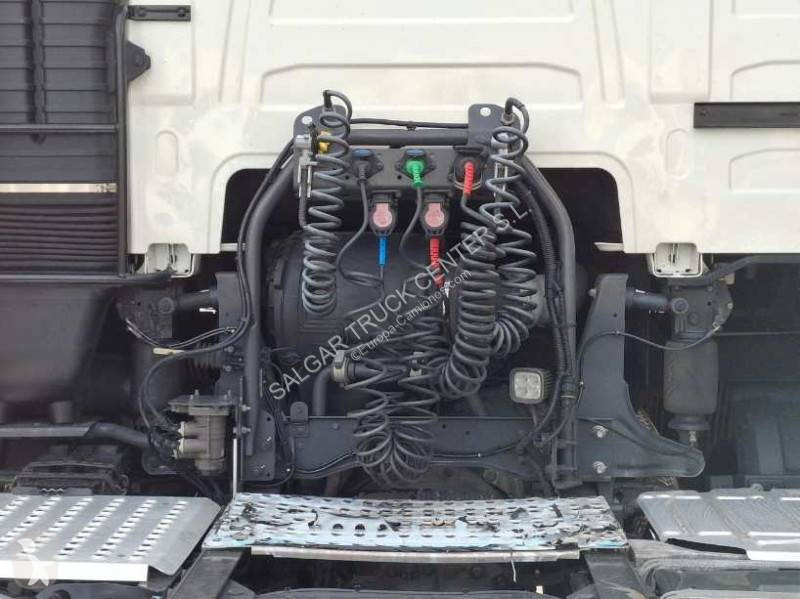 جرار Volvo