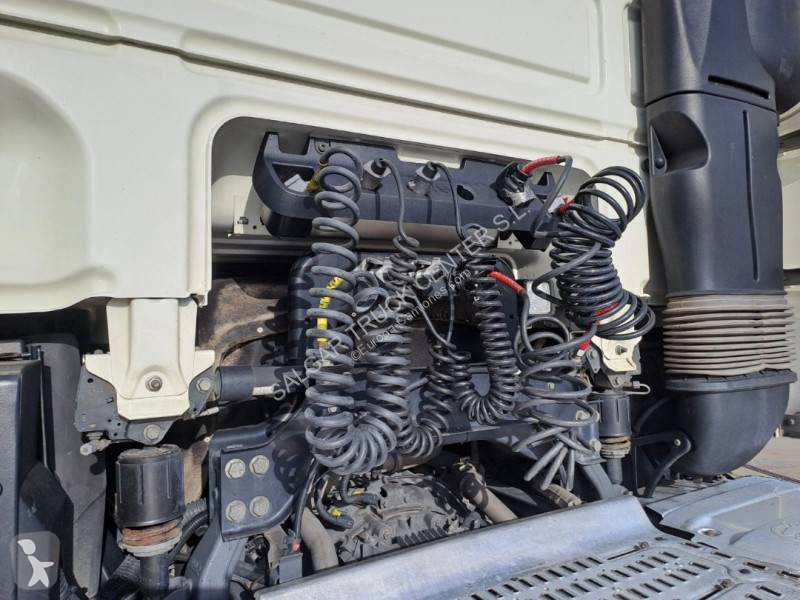 جرار Volvo