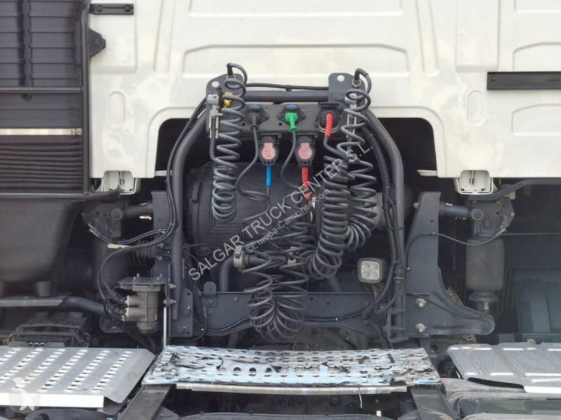 جرار Volvo
